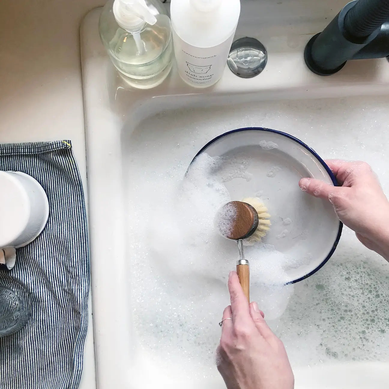 Dish Brush - Natural Bristle